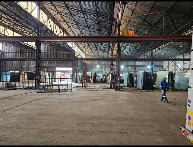 4,300M² FACTORY TO LET IN ALRODE